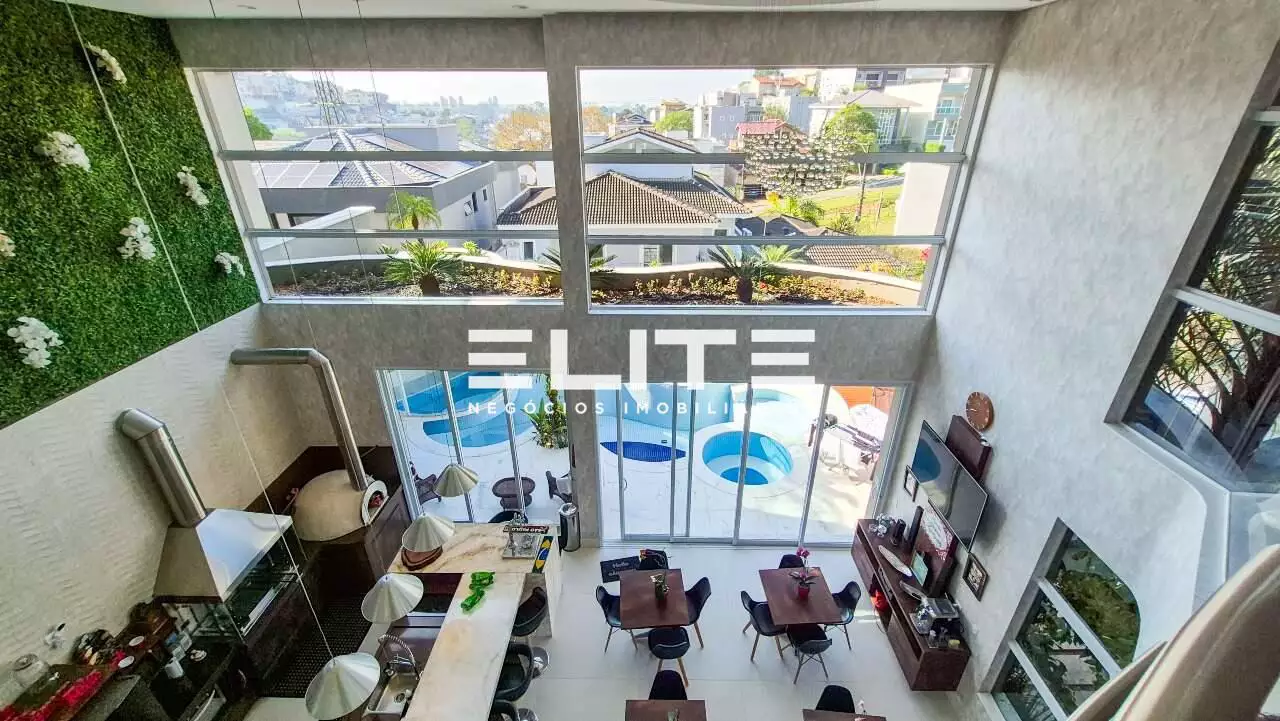 Mansão contemporânea no Bairro Jardim