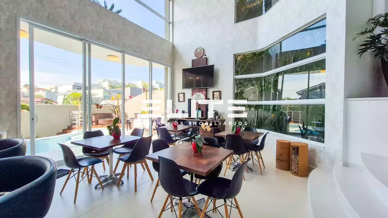 Interior de alto padrão — Bairro Jardim